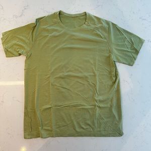 Excellent Condition Light Green XL Lululemon Athletic T-Shirt